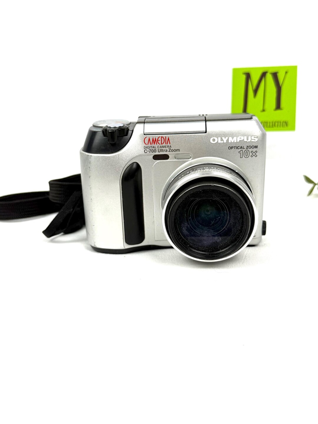 Vintage Camera - Olympus Camedia C-700 Ultra Zoom 2.1mp Digital