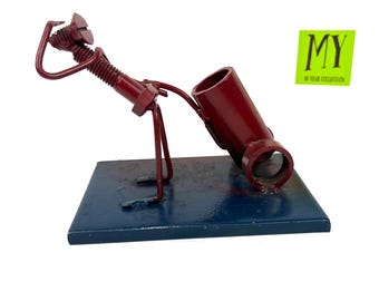 Vintage Metal Art Golfer Sculpture: Bolts and Nuts Figurine