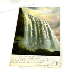 Stara pocztówka - Amerykańskie Wodospady z Dołu, Niagara Falls Pocztówka - Opublikowana w 1907 Król Edward VII Kanadyjski 1 Cent Znaczek My40YearCollection