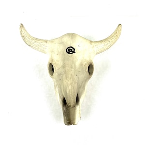 Vintage Ceramic Cow Skull Figurine - Small Decorative Cow Skull - Wall Hanging - My40YearCollection