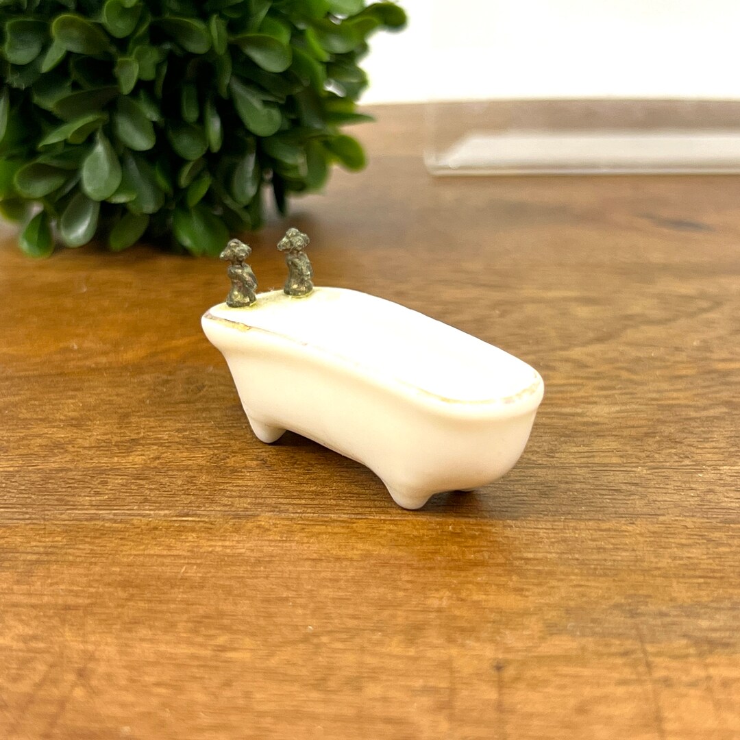 Vintage Miniature Porcelain Bathtub Samet Wells 1978 Dollhouse Bathtub