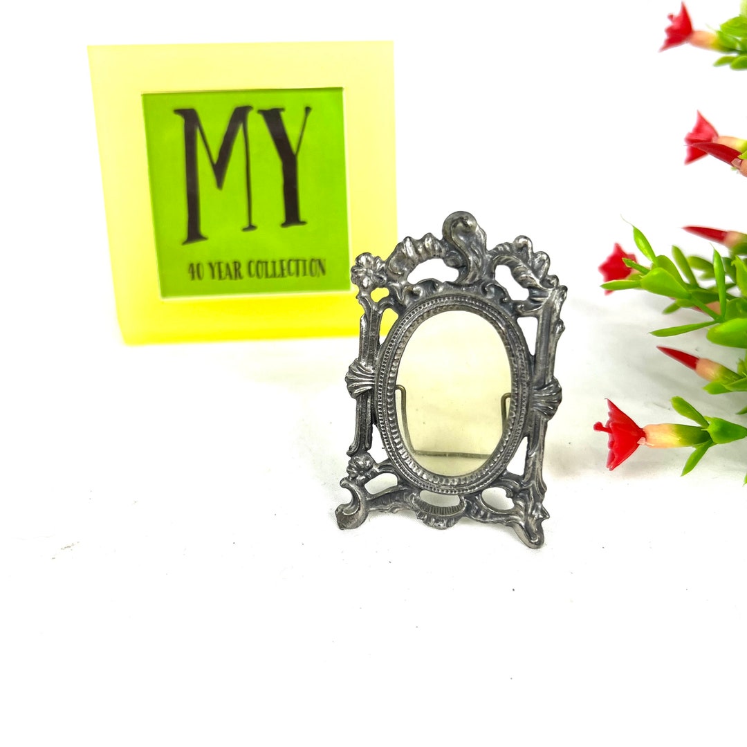 Vintage Small Oval Pewter Tabletop Picture Frame Silver Tone Ornate
