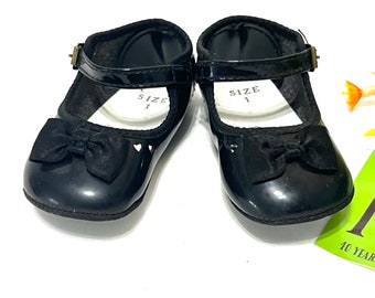 Vintage Black Baby Mary Janes: Size 1 Shoes with Bow & Hearts