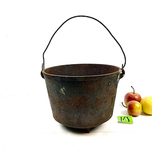 Antique Cracked Cast Iron Cauldron: Rustic Farmhouse Halloween Decor