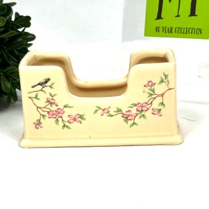 Porta-cartões de cerâmica vintage Russ Berrie - Motivo floral rosa bege - Decoração de escritório - Suporte para telefone - My40YearCollection