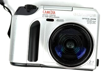 Vintage Camera - Olympus Camedia C-700 Ultra Zoom 2.1mp Digital