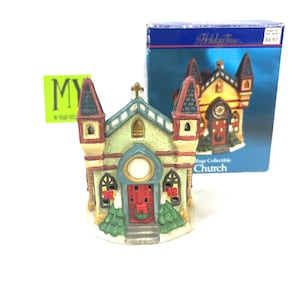 Vintage Weihnachtsdorf - Ferienzeit - beleuchtete Kirche mit Box - handbemaltes Porzellan - Weihnachtsdekor - My40jahreKollektion