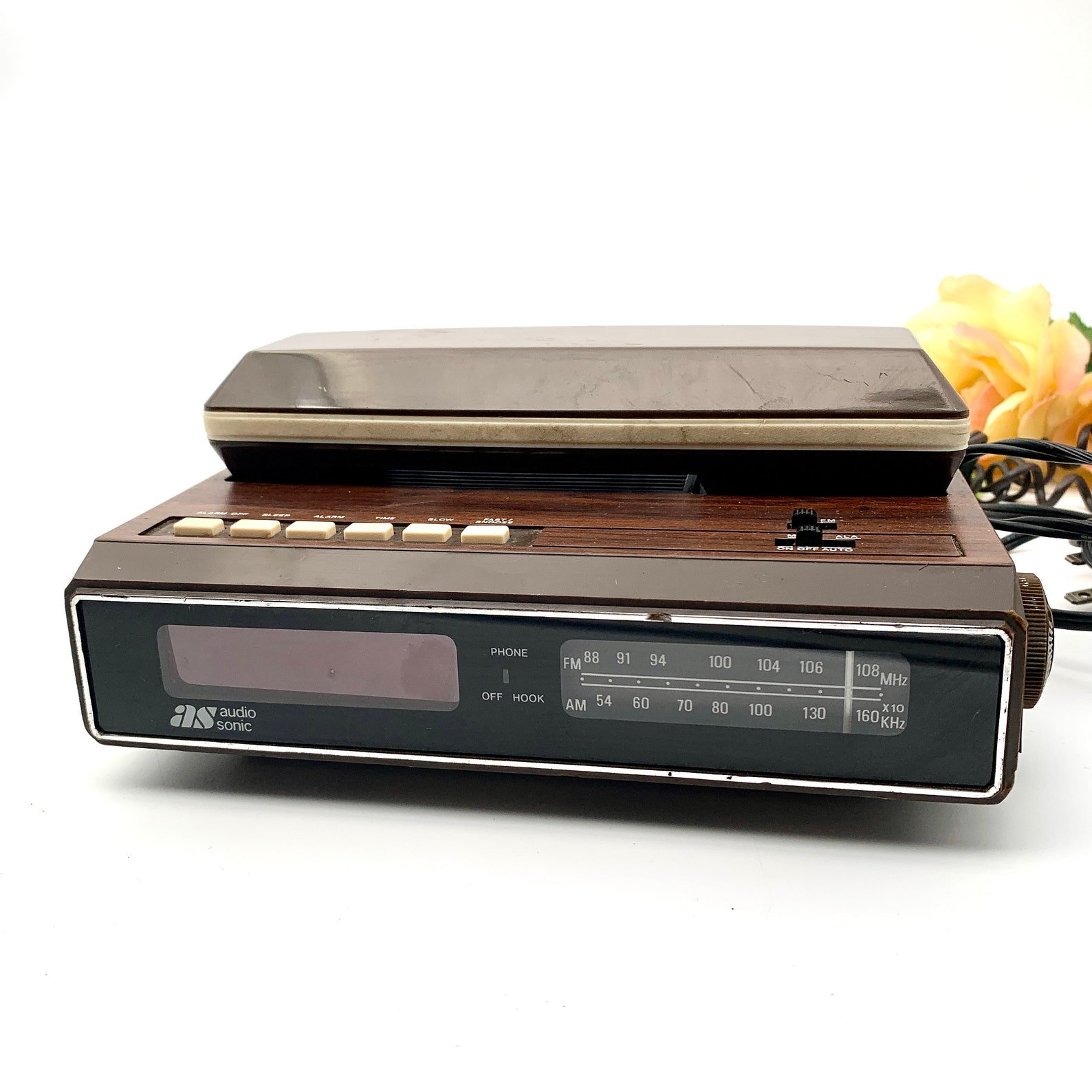 Audiosonic Vintage Am Fm Clock Radio Telephone Retro Decor Etsy