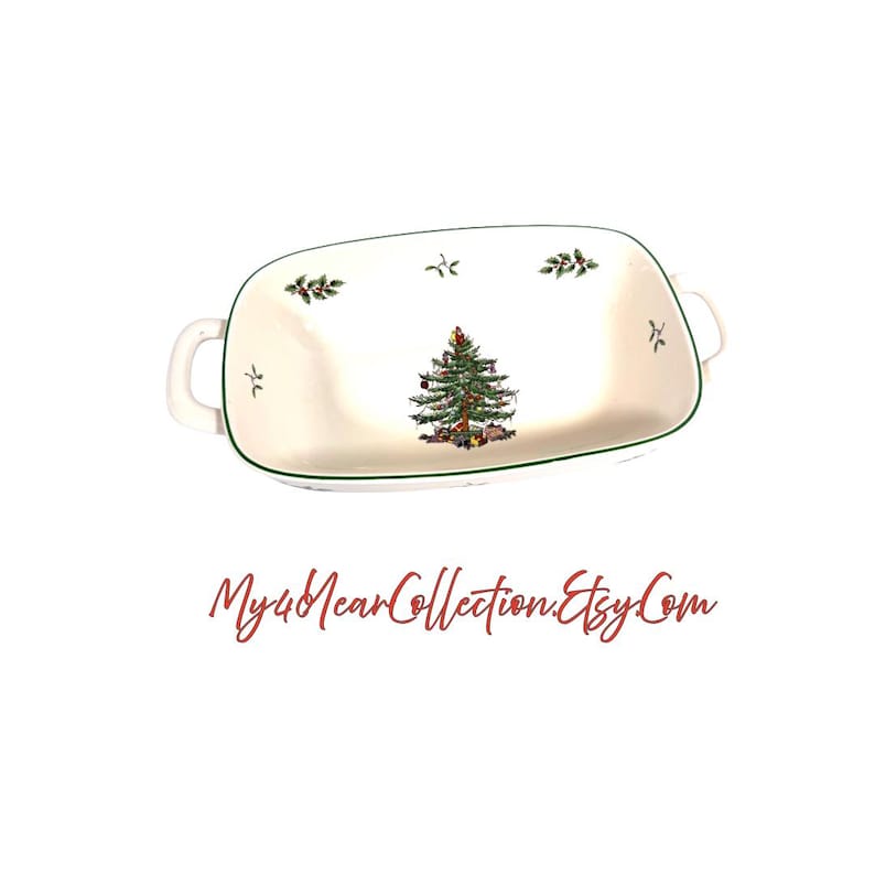 Spode Christmas Tree rectangular bread basket with handles and green trim