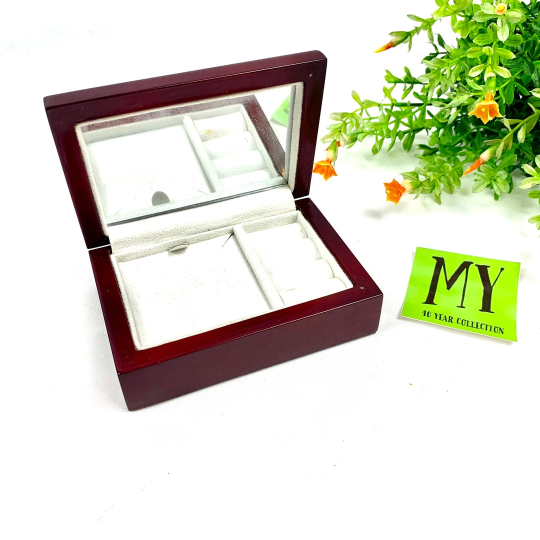 Vintage Glossy Rosewood Jewelry Box Pendant Ring Earring Jewelry Box