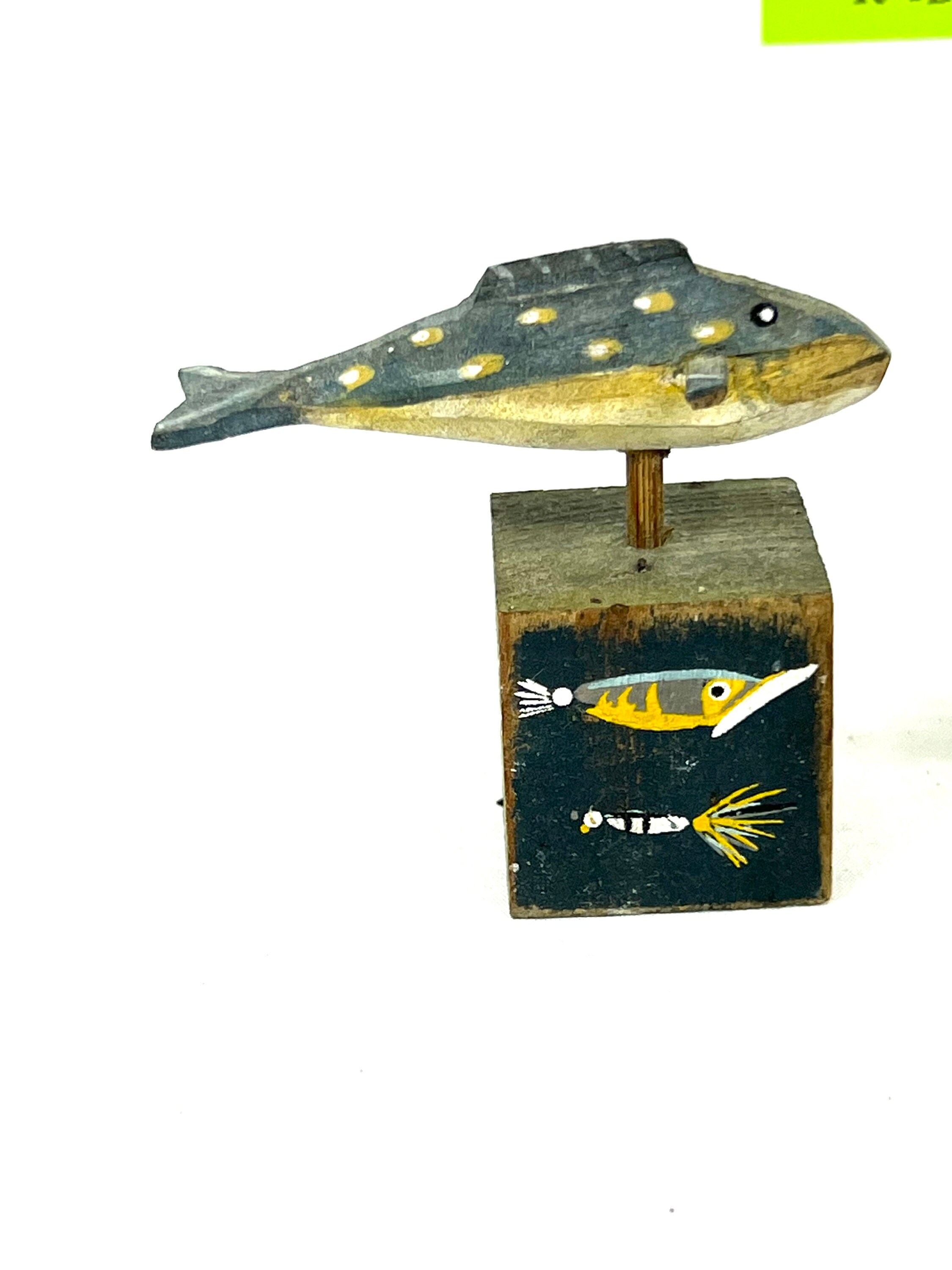 Leurre Ancien (decoy) En Bois Sculpté Et Peint à La Main, Pour La Pêche Sur Glace - État Vintage