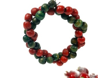 Adorno navideño vintage de cuentas de madera hecho a mano en forma de corona: decoración roja y verde