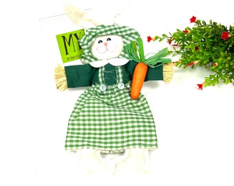 Precious Vintage Bunny Wall Hanging - Straw Bunny Holding Carrot - Green and White Gingham Dress - Spring Easter Decor My40YearCollection