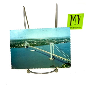 Carte postale vintage - Verrazano Narrows Suspension Bridge Brooklyn & Staten Island - Timbre du centenaire de l'enregistrement sonore = My40YearCollection
