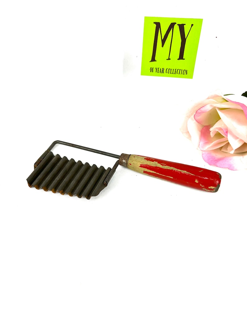 Vintage Kitchen Gadget - Rustic Red Wood Handle Crinkle Cutter ...