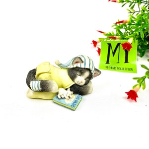 Adorable Vintage Enesco Calico Kitten &quot;Cat Nap Dreams&quot; Figurine Ceramic Kitty Feline Gift Idea Cat Decor Nursery Decor My40YearCollection