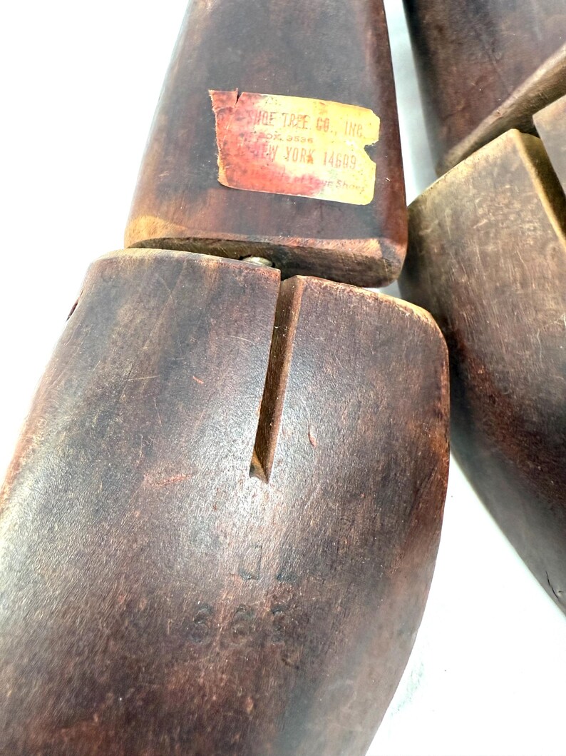 Close-up of original Shoe Tree Co. Inc. label and size mark