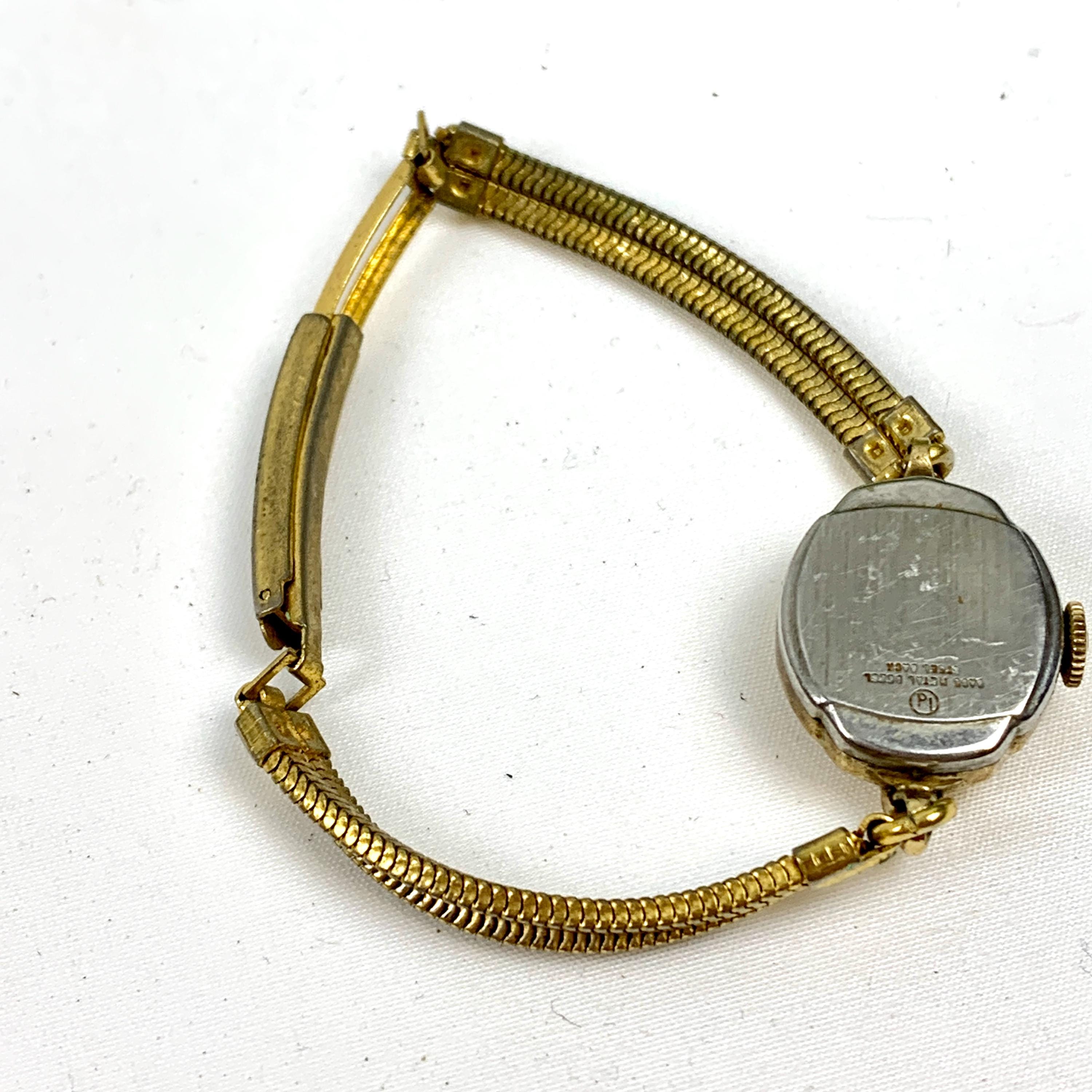 Waltham Ladies Watch. No Band. Manuel wind up. Believe it’s 10k gold plated. Vintage Waltham 10K Gold Filled Art Deco Winding Ladies  main image 2