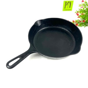Vintage Griswold Cast Iron Skillet No. 5: Erie PA, Farmhouse Kitchen Decor