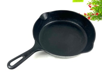 Griswold Erie Cast Iron Size 7 701 A Chrome Frying Pan Skillet Large Block  Logo