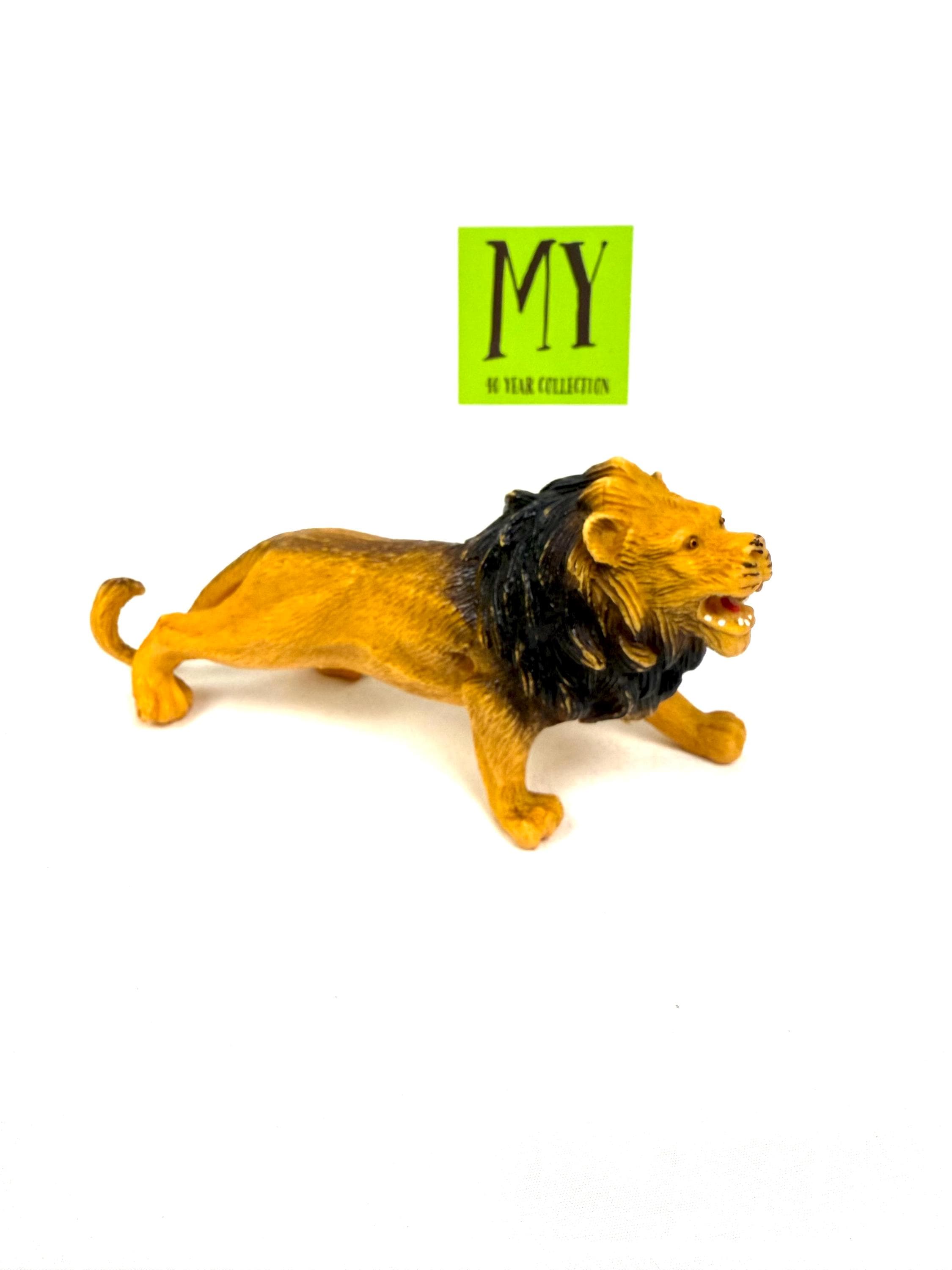Vintage 1998 Hard Plastic Lion Toy – Roaring African Lion Figurine