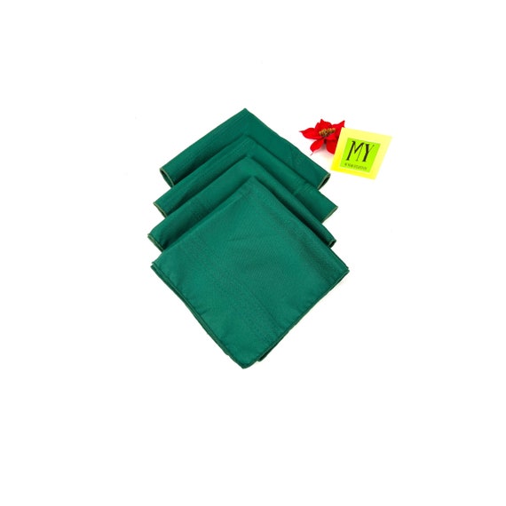 Vintage Dinner Napkins - 4 Emerald Green polyester Napkins - Holiday Table Setting - My40yearcollection
