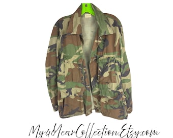 Vintage 1980s Army Military Chemical Protective Suit Jacket