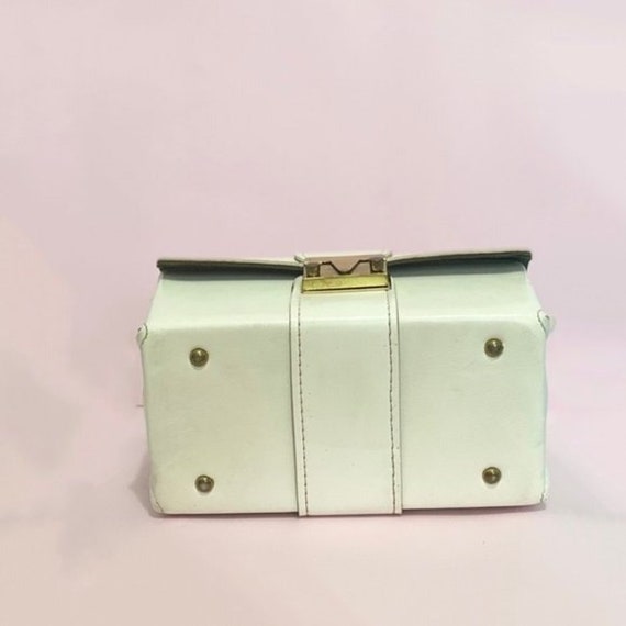Vintage 60s white leather box purse - image 3