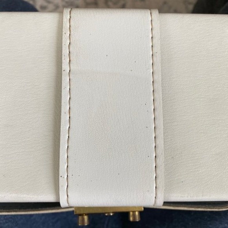 Vintage 60s white leather box purse image 6