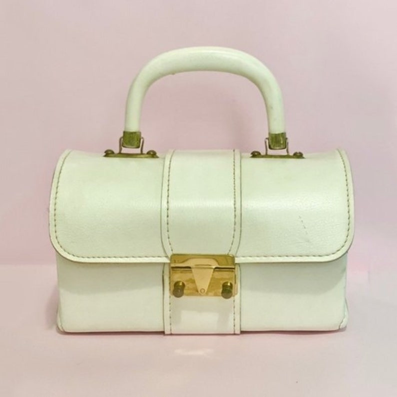 Vintage 60s white leather box purse image 1