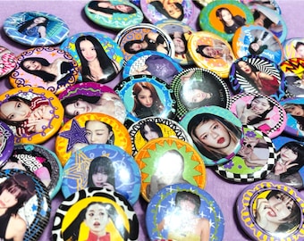 TWEEMAAL GENSPIREERDE knoppakketten! (Gerandomiseerd! 9 STKS | 1,25 inch)