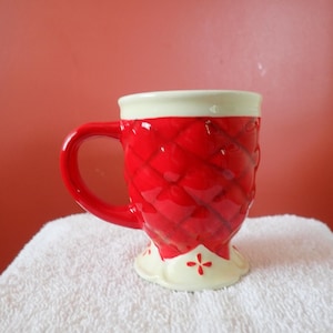 sku 3508. Vintage LINDT Chocolate Mug No Damage Great For Gifting or Keepsake