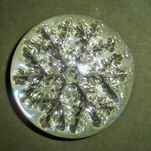 Vintage Paperweight Dome Top Snow Flake Clear Glass No Damage 3 1/2 ...