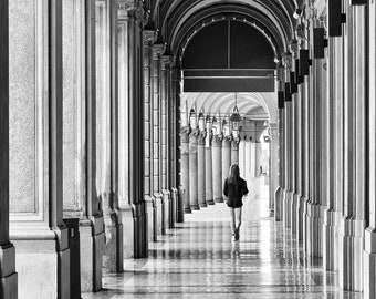 Bologna/Portico/Italy/Italian Girl/Black & White Photography/Retro/ Urban/ Architecture/ La Dolce Vita/ Home Decor/Emilia-Romagna/Wall Art