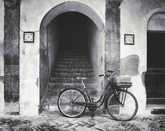 Italian/Bicycle/Black & White/Photography/Digital Art/Street Photography/Sculpture/Italy/Sorrento/Urban/Giro d'Italia/Cycling/Wall Art/Retro