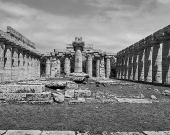 Paestrum - Temple of Hera/Italy/Italian Photography/Italian Wall art/Digital Art/Salerno/Naples/Black and white/Architecture/Archeology