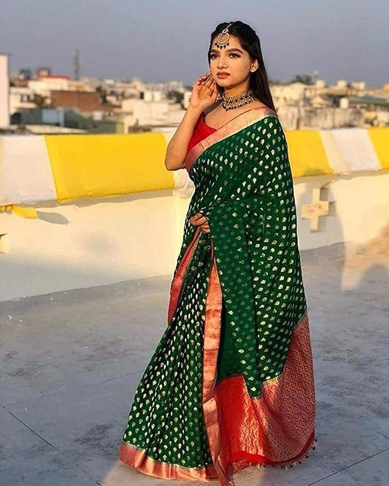 Details more than 82 green and red saree combination - noithatsi.vn