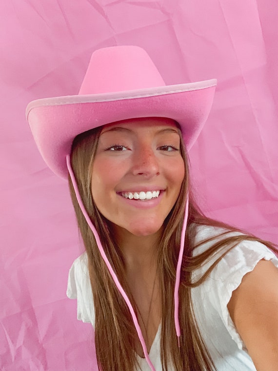 Let's Go Girls | Pink Cowboy Cowgirl Rodeo Hat Preppy Aesthetic  Bachelorette Party | HOWDY Y'ALL | White Background | Zipper Pouch