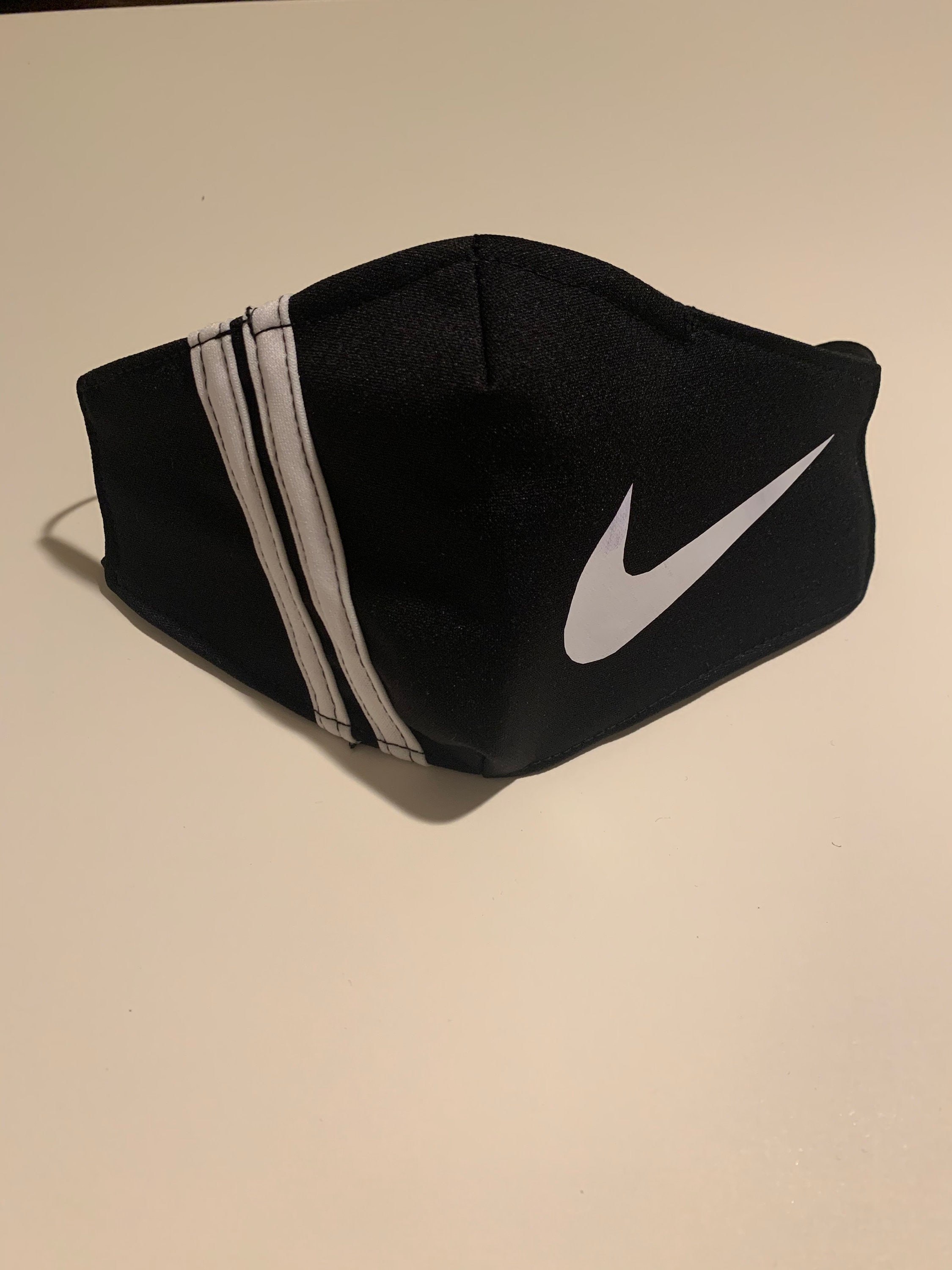 Nike Inspired Face Mask / Nero / Lavabile e riutilizzabile / Filtro / Filo  per il naso / 100% Cotone / Poliestere Sport / Passante per le orecchie  regolabile / Unisex - Etsy Italia