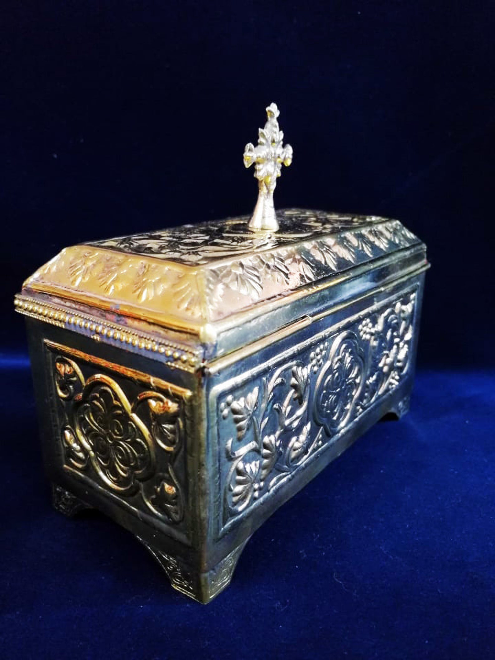 Nickel Reliquary Box Reliquary Box Boîte à Reliquaire En Etsy