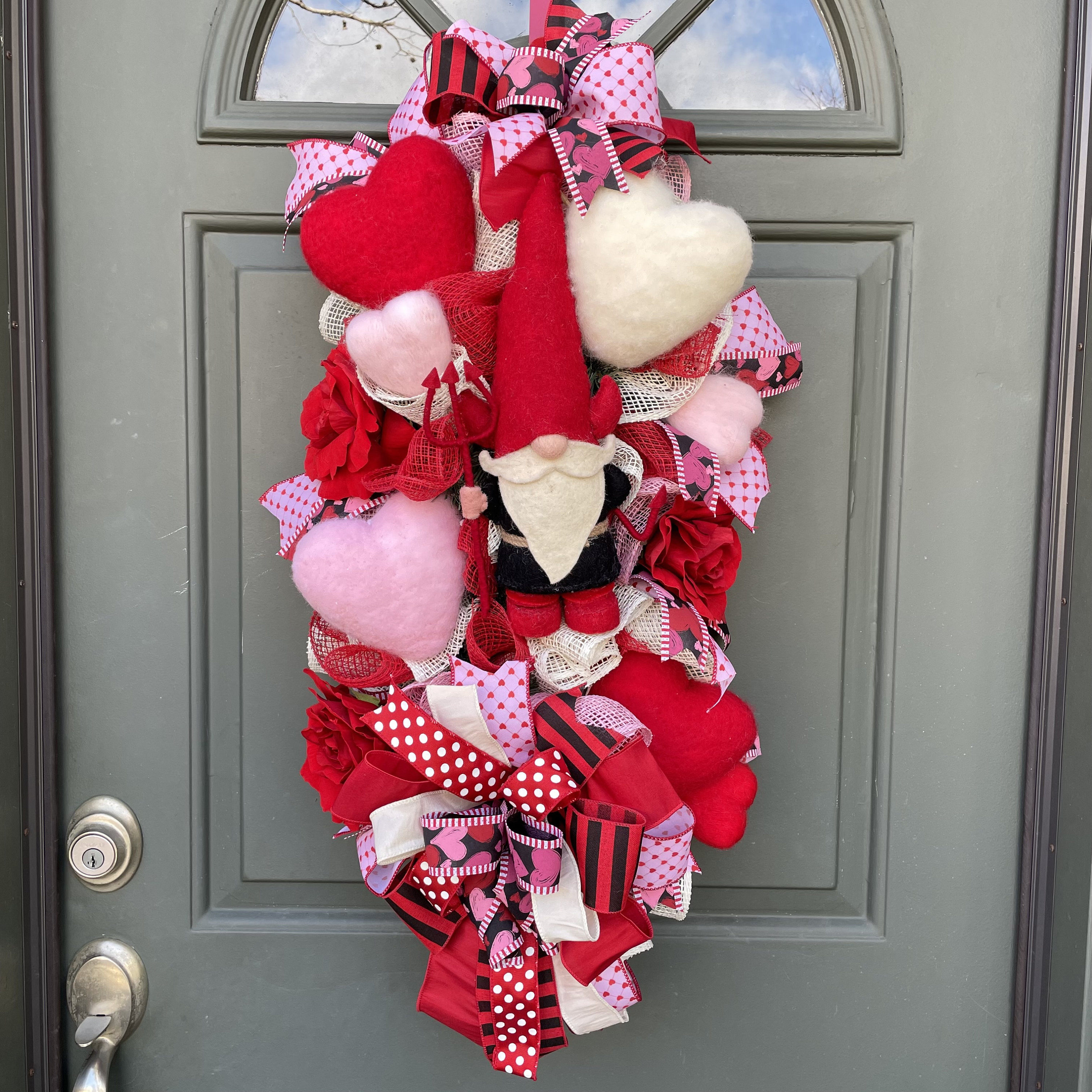 Taqqpue Valentines Wreaths for Front Door,Valentine's Day Decorations Wedding Love Garland Wall Hanging Gift Faceless Doll Pendant,Home Porch