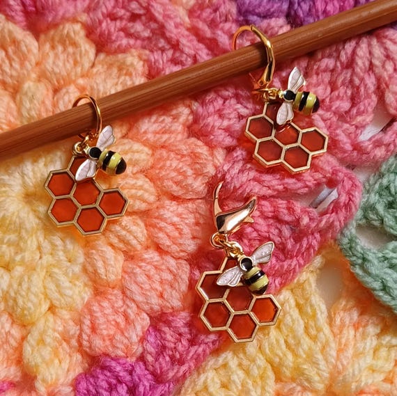 Stitch Marker Bee & Honeycomb, Crochet Gifts, Knitting Gifts, Crochet Kit, Crochet and Knitting Accessories, Zipper Pulls, Bag Charm
