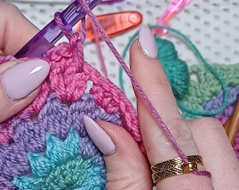 Yarn Tension Ring, Knitting Crochet Guide