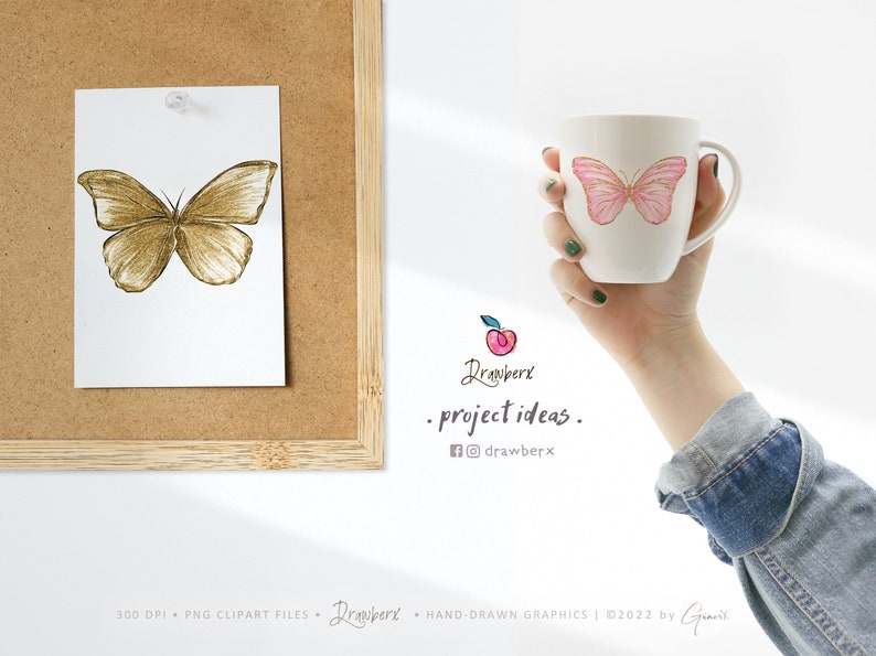 Puede incluir: Una ilustraci&oacute;n digital de una mariposa rosa con detalles dorados en una taza blanca. La taza est&aacute; siendo sostenida por una mano que lleva una camisa vaquera azul.