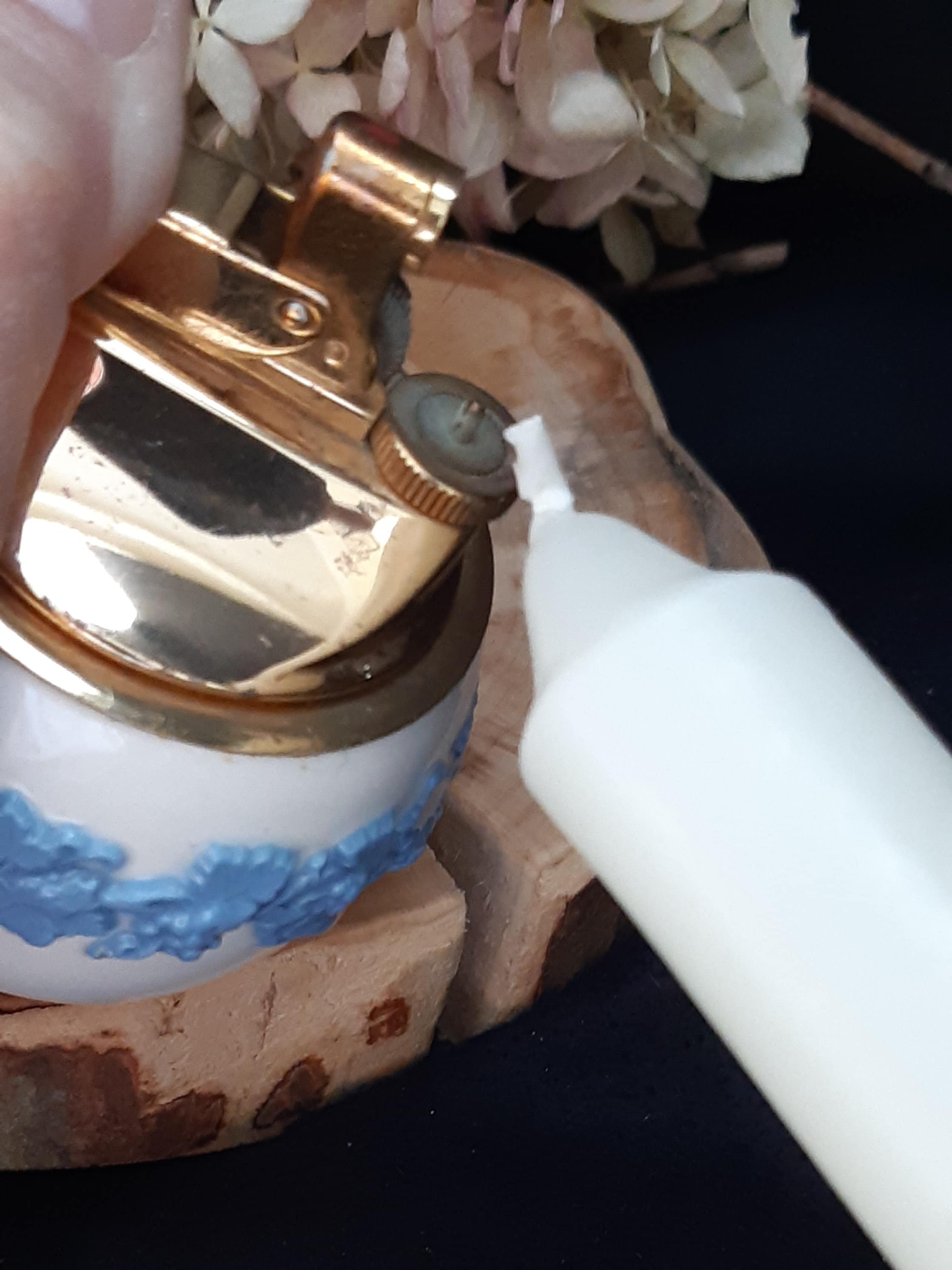 Vintage Wedgwood Lighter / Tabletop Lighter / Embossed Queens Etsy