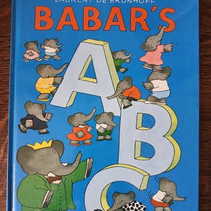 El ABC de Babar de Random House 1983: libro ilustrado de tapa dura para niños sobre el alfabeto.