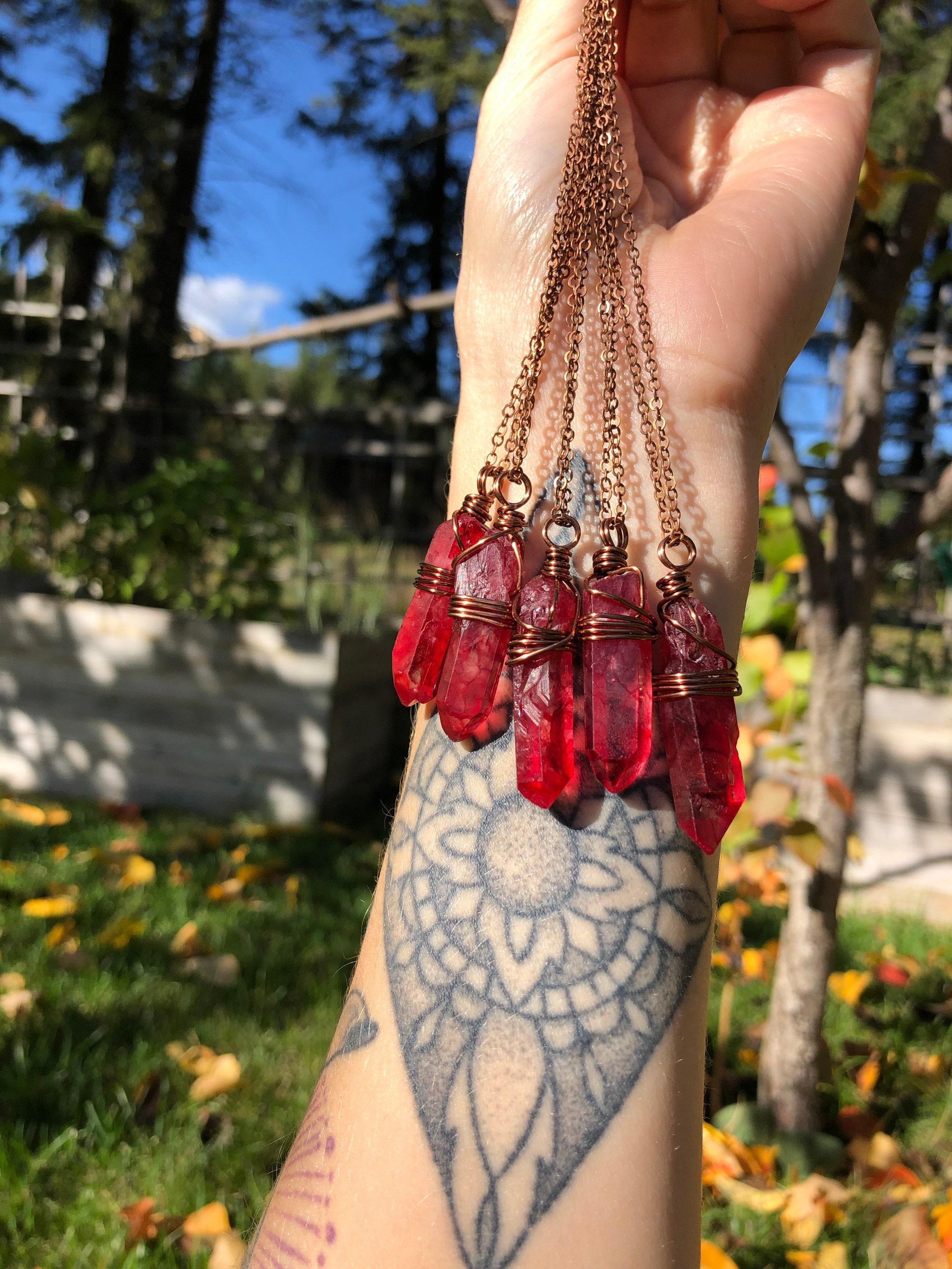 Red quartz necklace deals
