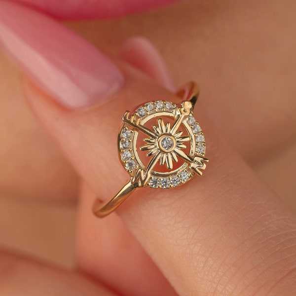 Dainty Diamond Compass Ring, Gold or Silver Traveler’s Guiding Gift, Sterling Silver Compass Ring, Friendly gift, Christmas Gift