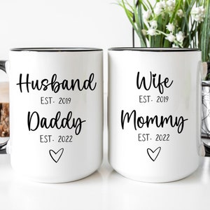 New Mom and Dad Mug Set of 2, Baby Shower Coffee Mug Gift for New Parents, Custom First Time Mommy and Daddy Gift for Husband and Wife