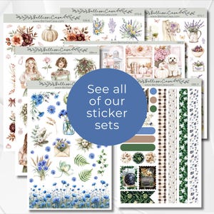 Op de afbeelding: Een verzameling decoratieve sticker vellen met bloemen en botanische ontwerpen, waaronder afbeeldingen van bloemen, pompoenen en illustraties. De tekst "See all of our sticker sets" wordt weergegeven op een blauwe cirkel.